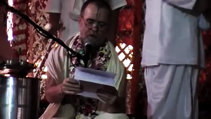 Подношение Аиндра Прабху на уход Шрилы Прабхупады (2009)
